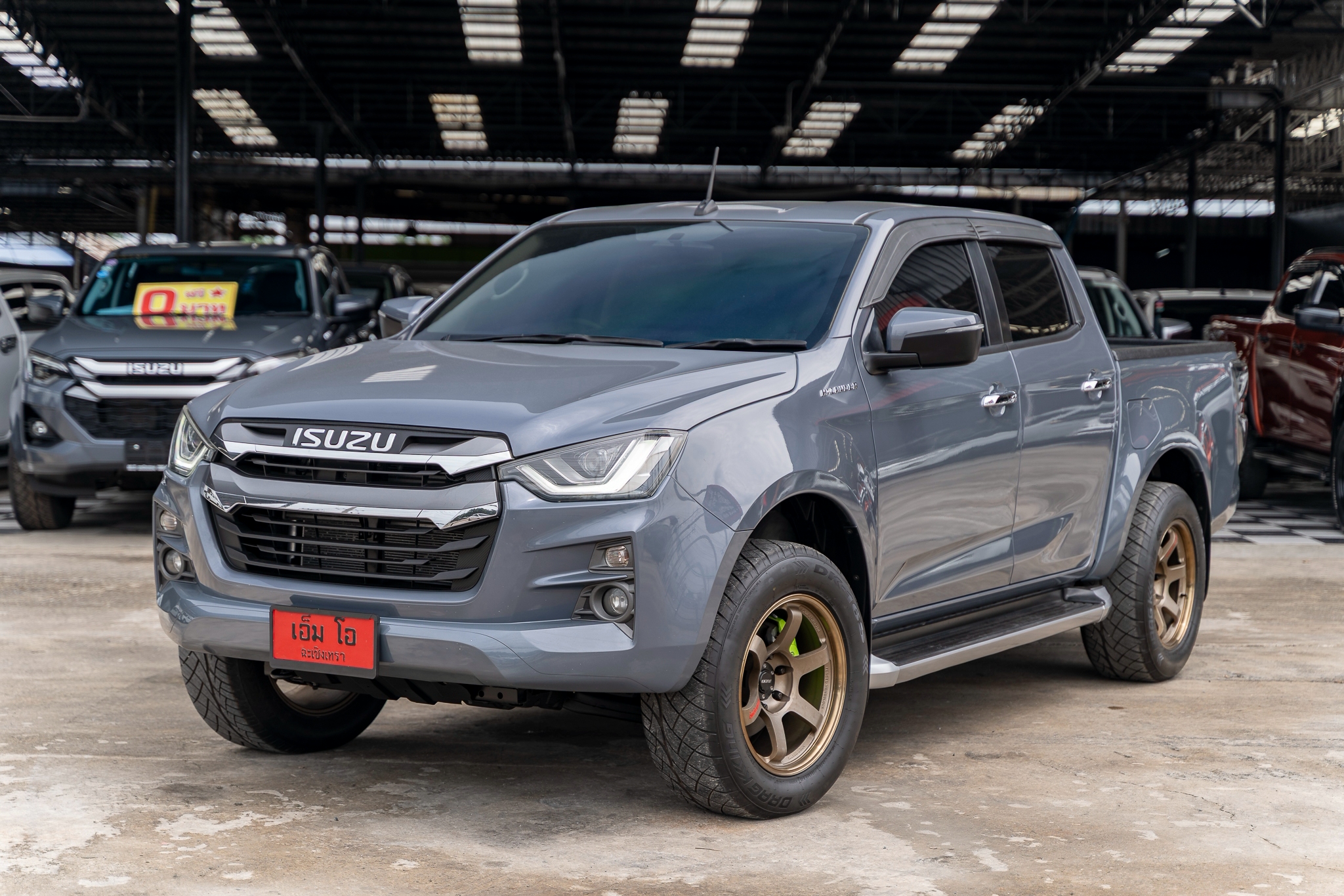 ISUZU D-max cab4 hi-lander 1.9 LDA MT